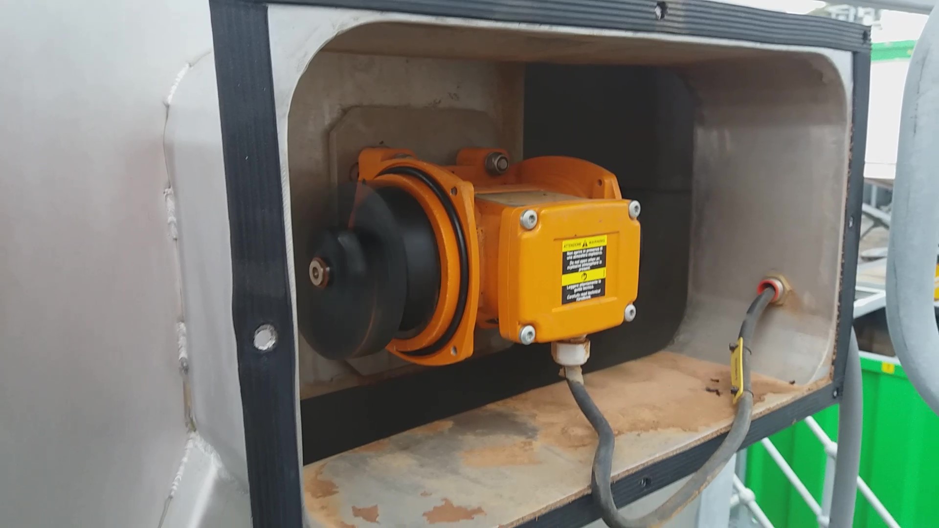 Vibrating Rundown Parabolic Separation Dewatering Screen